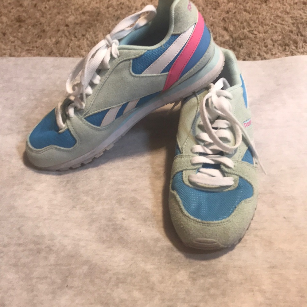 Reebok kids shoe